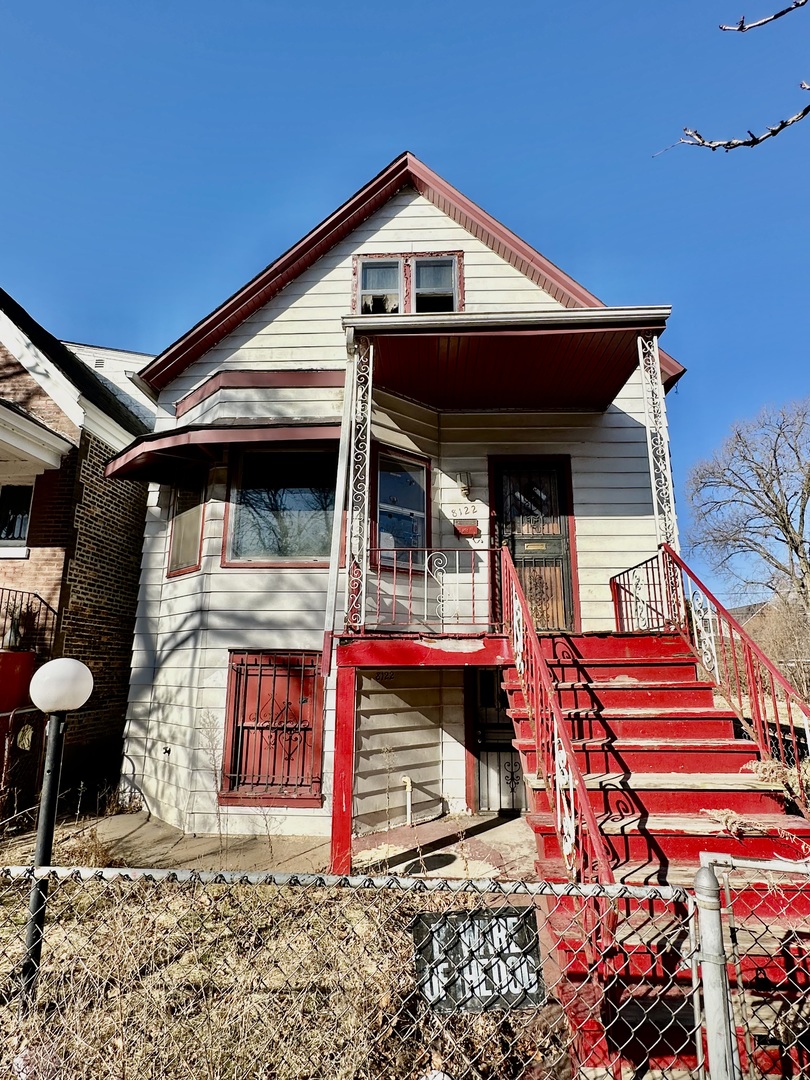 8122 Escanaba Avenue