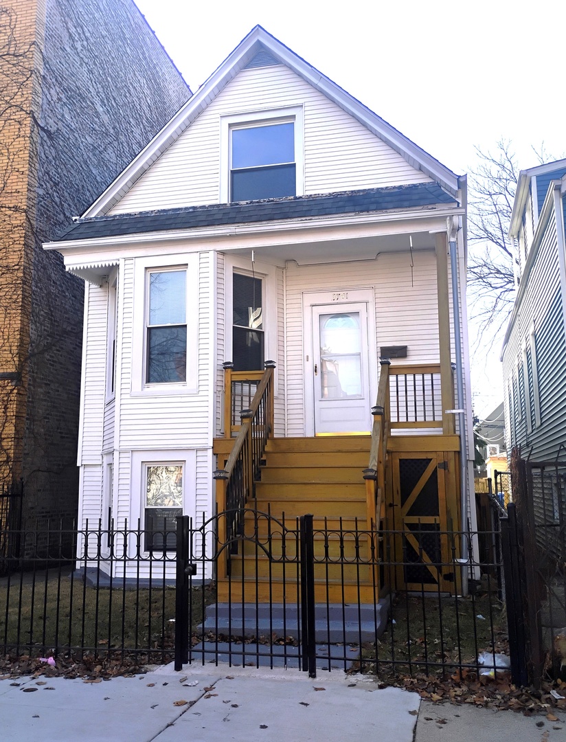 3741 Dickens Avenue