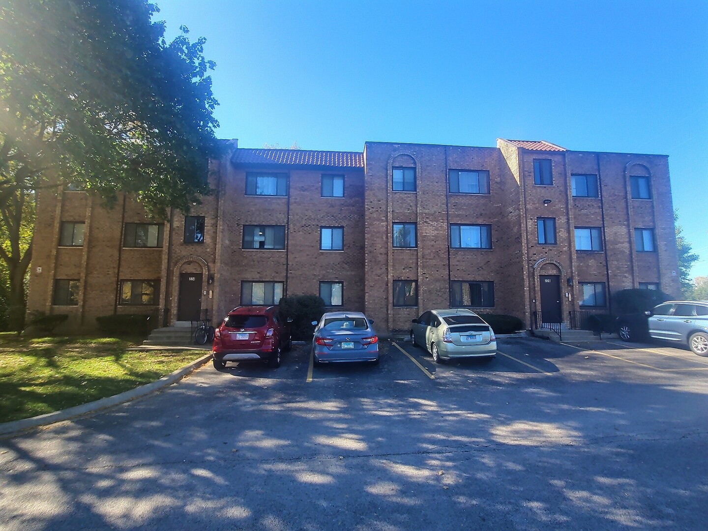 224, 228 E Rimini Court