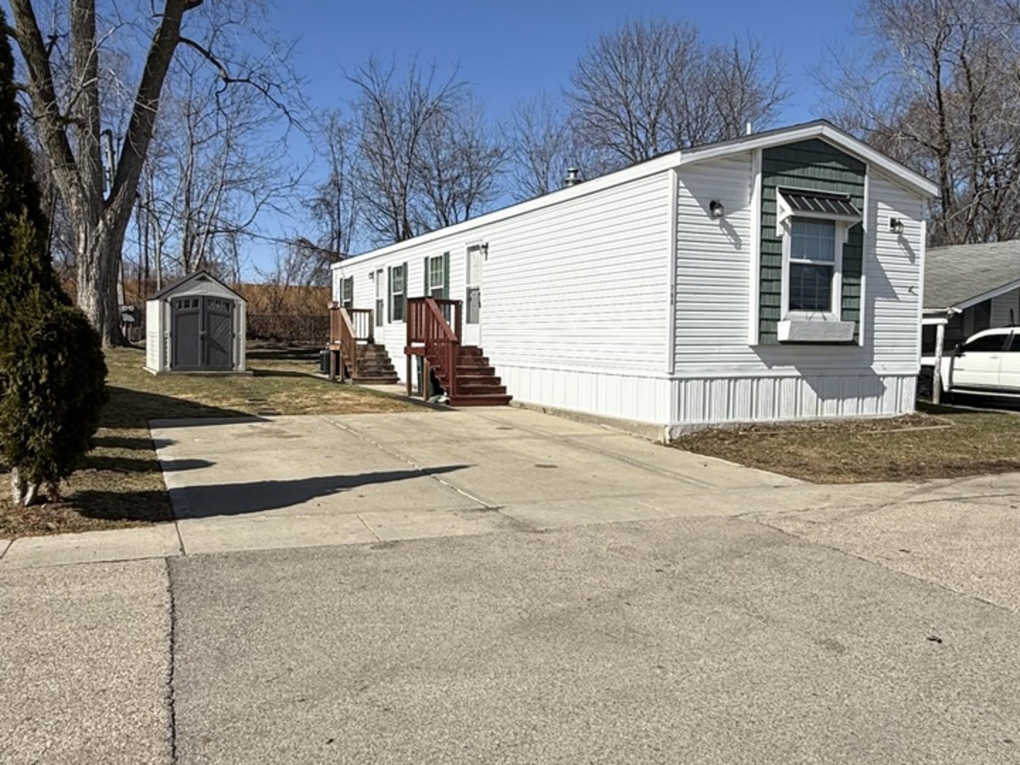 38455 Sheridan Road