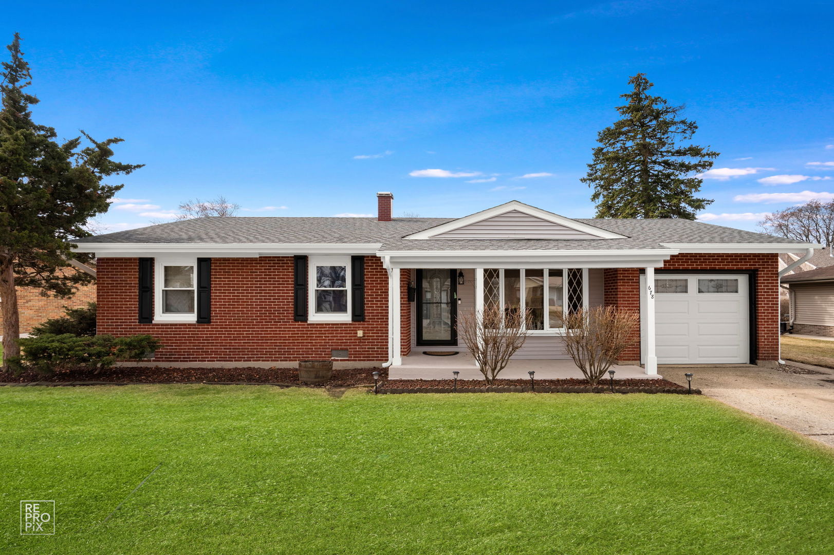 678 Middlebury Lane