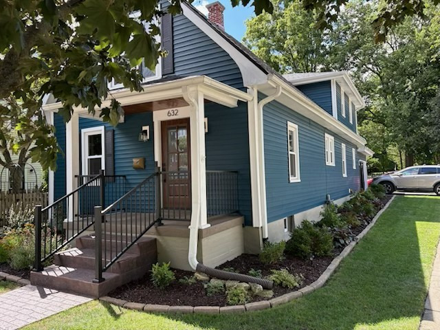 632 ILLINOIS Street