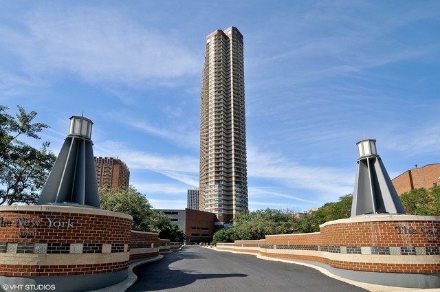 3660 Lake Shore Drive