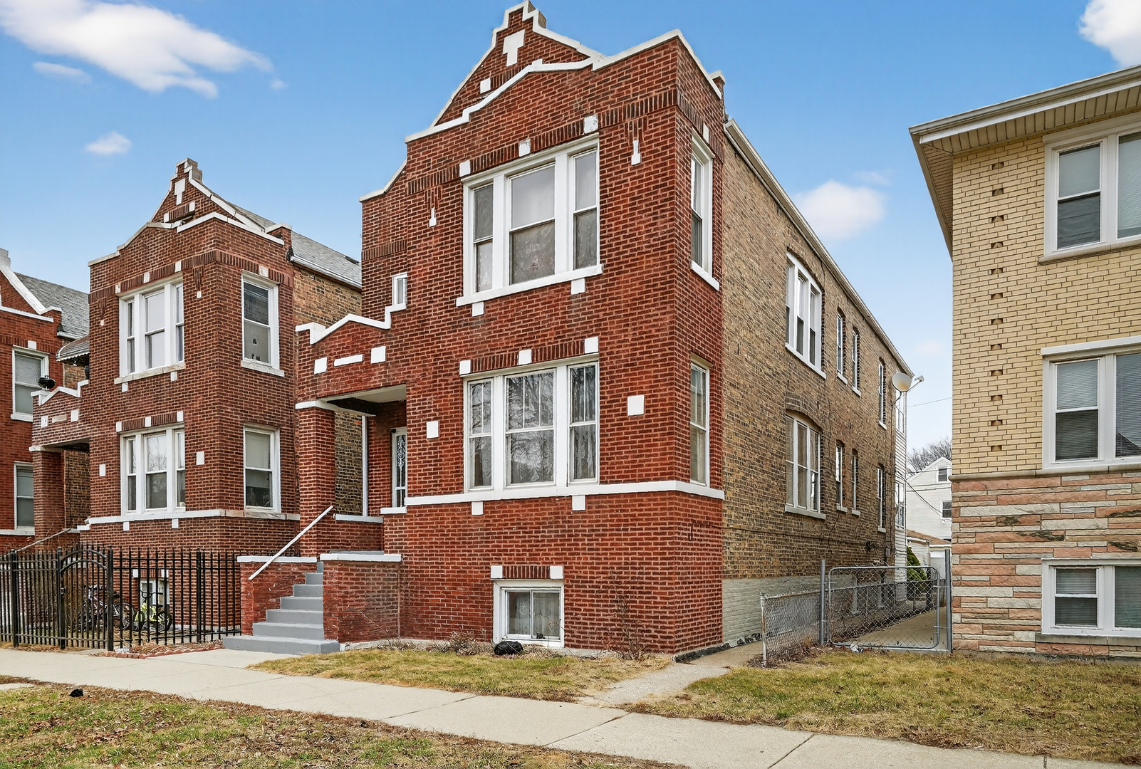 4217 Mozart Avenue
