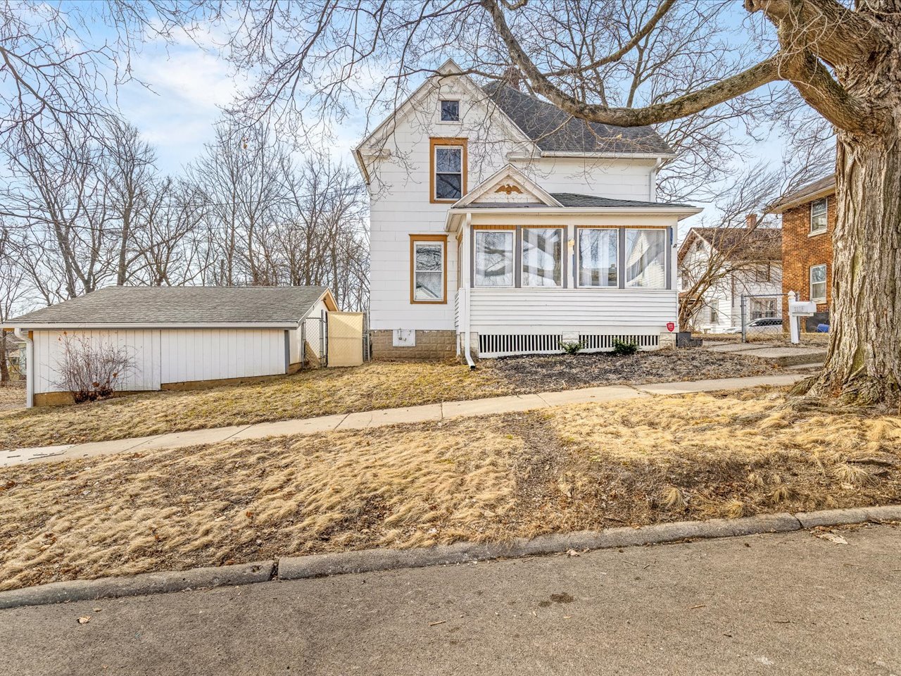 2118 Elm Street