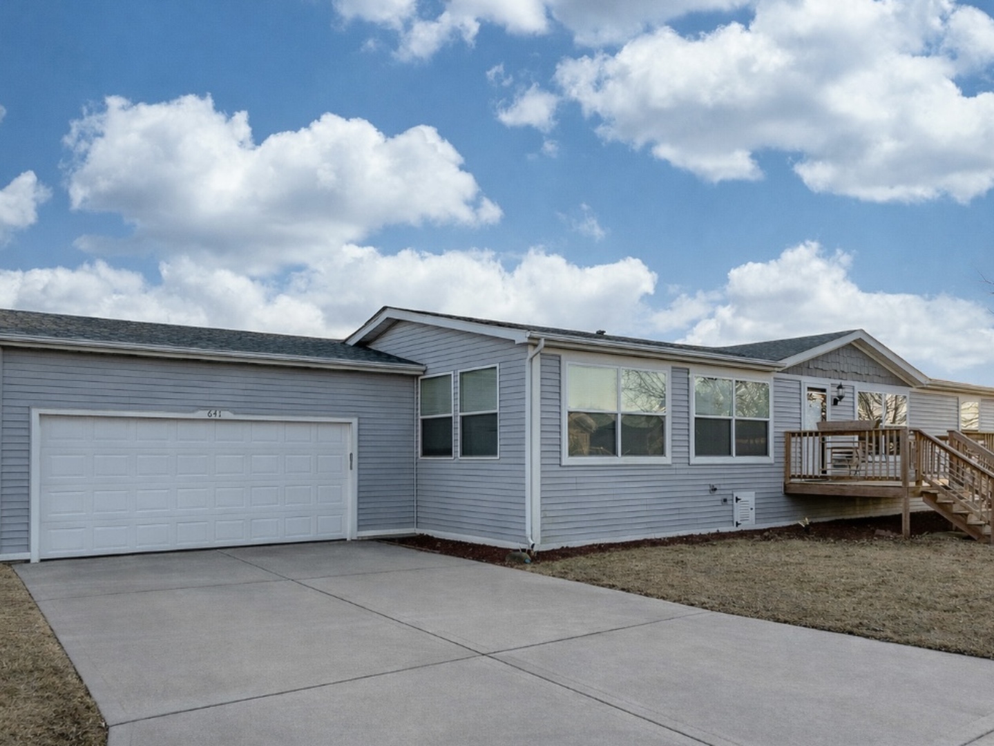 641 Bluebird Circle