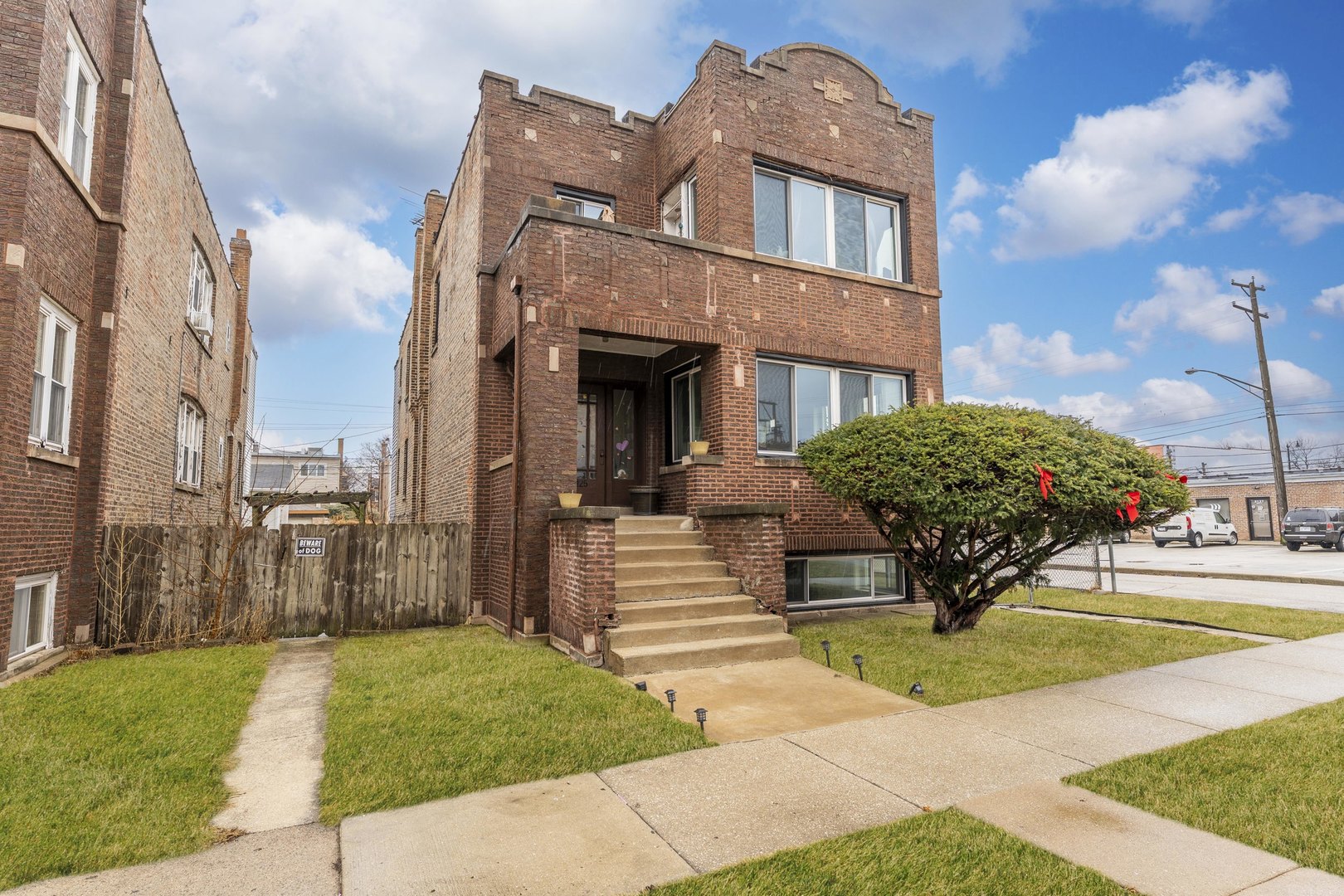 2125 Euclid Avenue