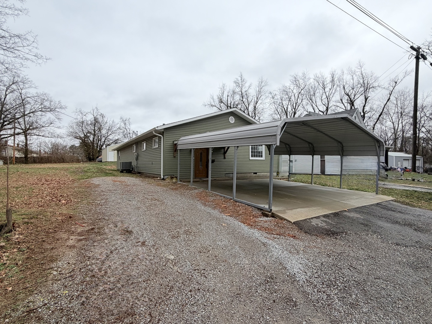 858 Benton Street