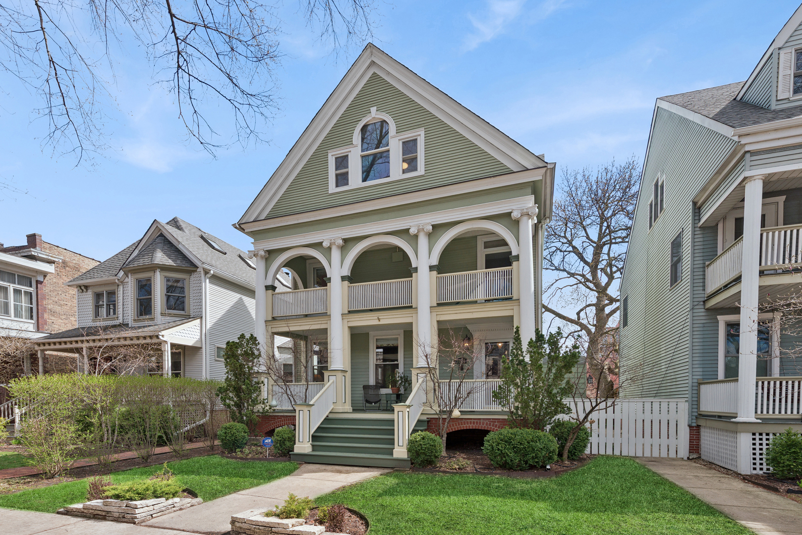 5247 MAGNOLIA Avenue