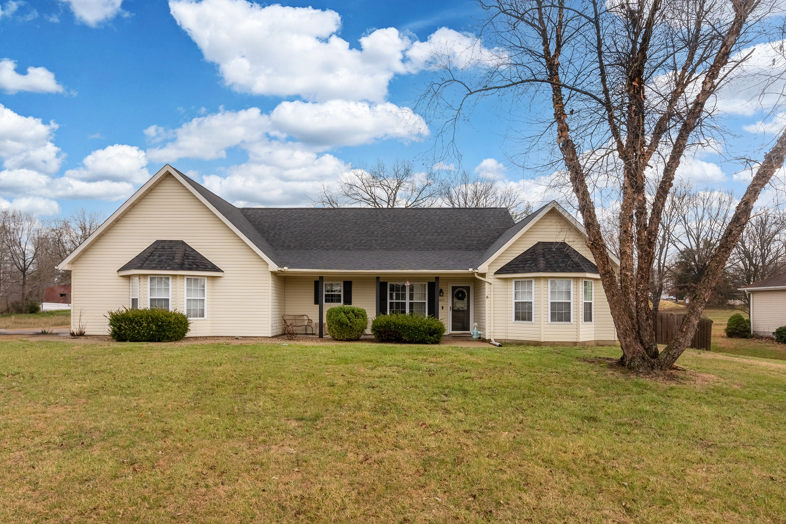 1211 Mockingbird Lane