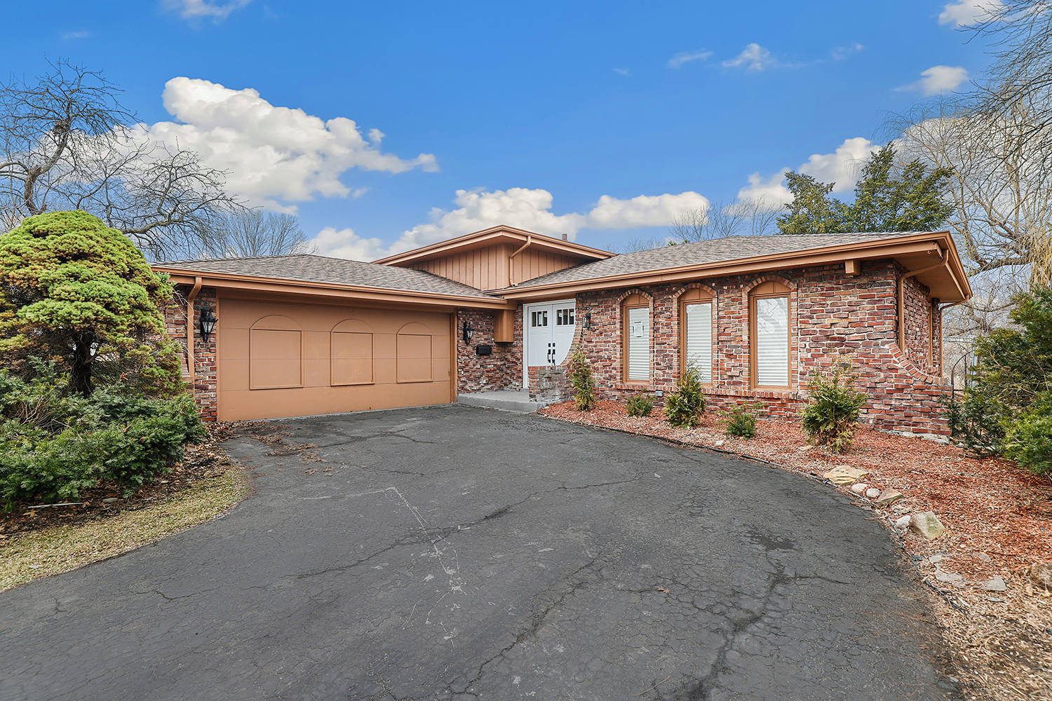 3518 Manor Drive