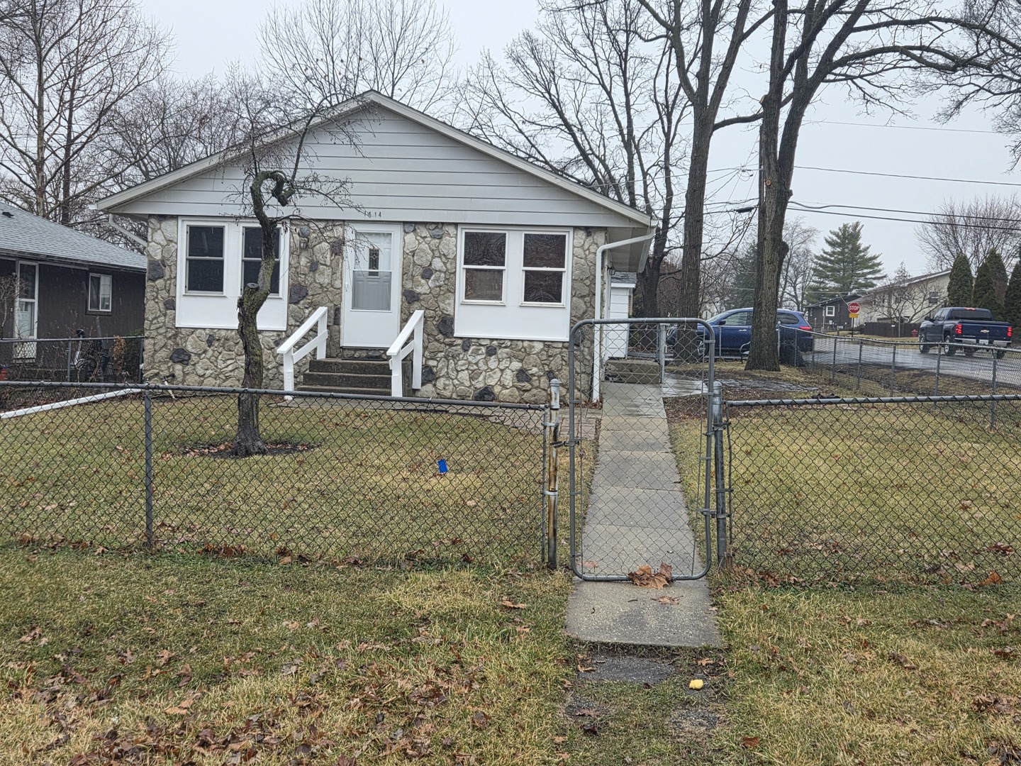 1514 Round Lake Drive