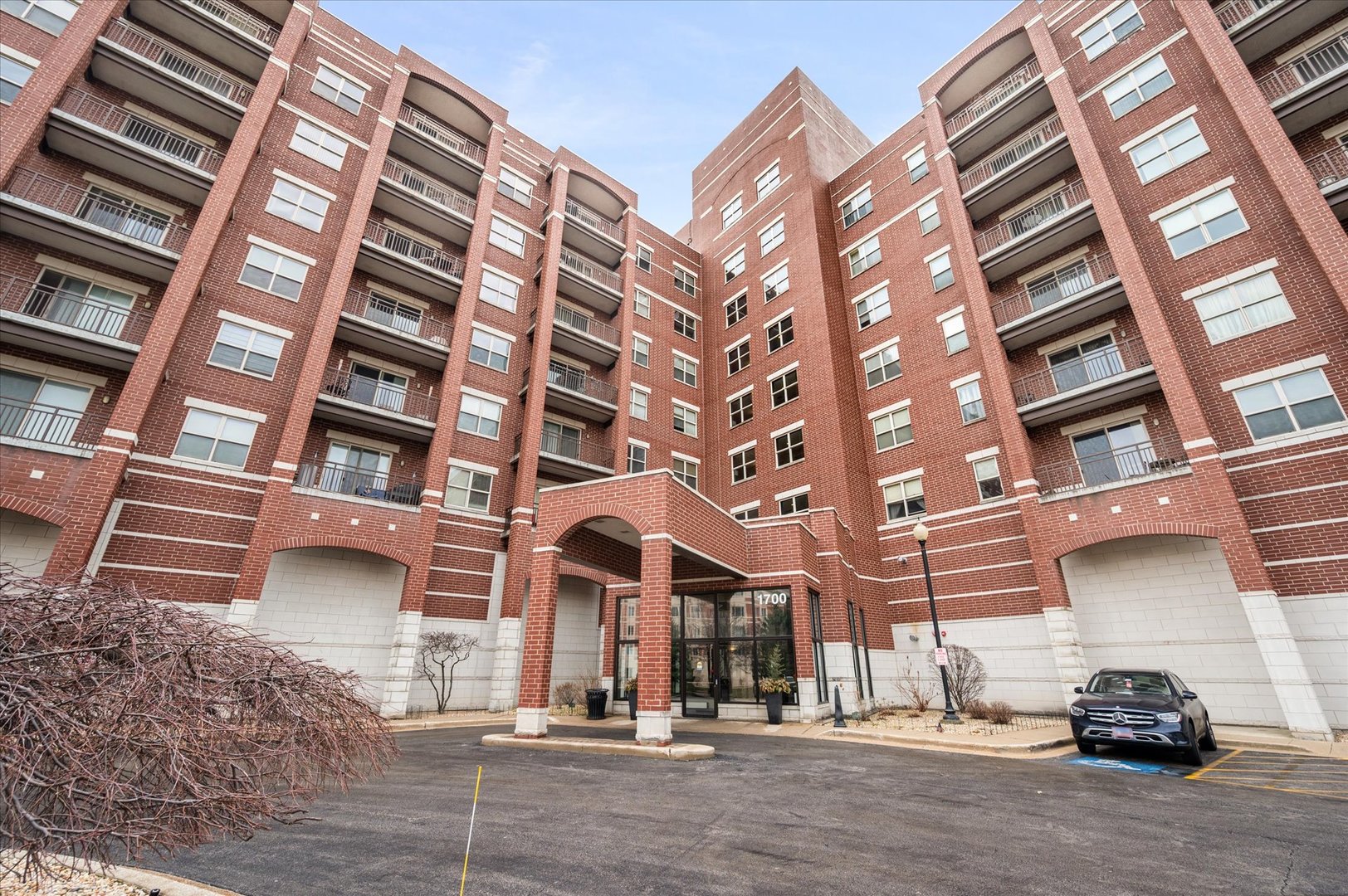 1700 Riverwoods Drive