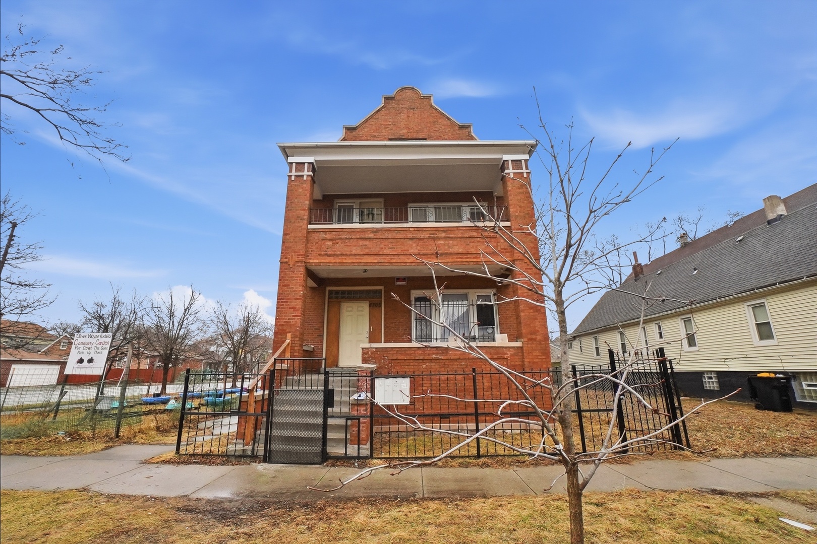 8705 Saginaw Avenue