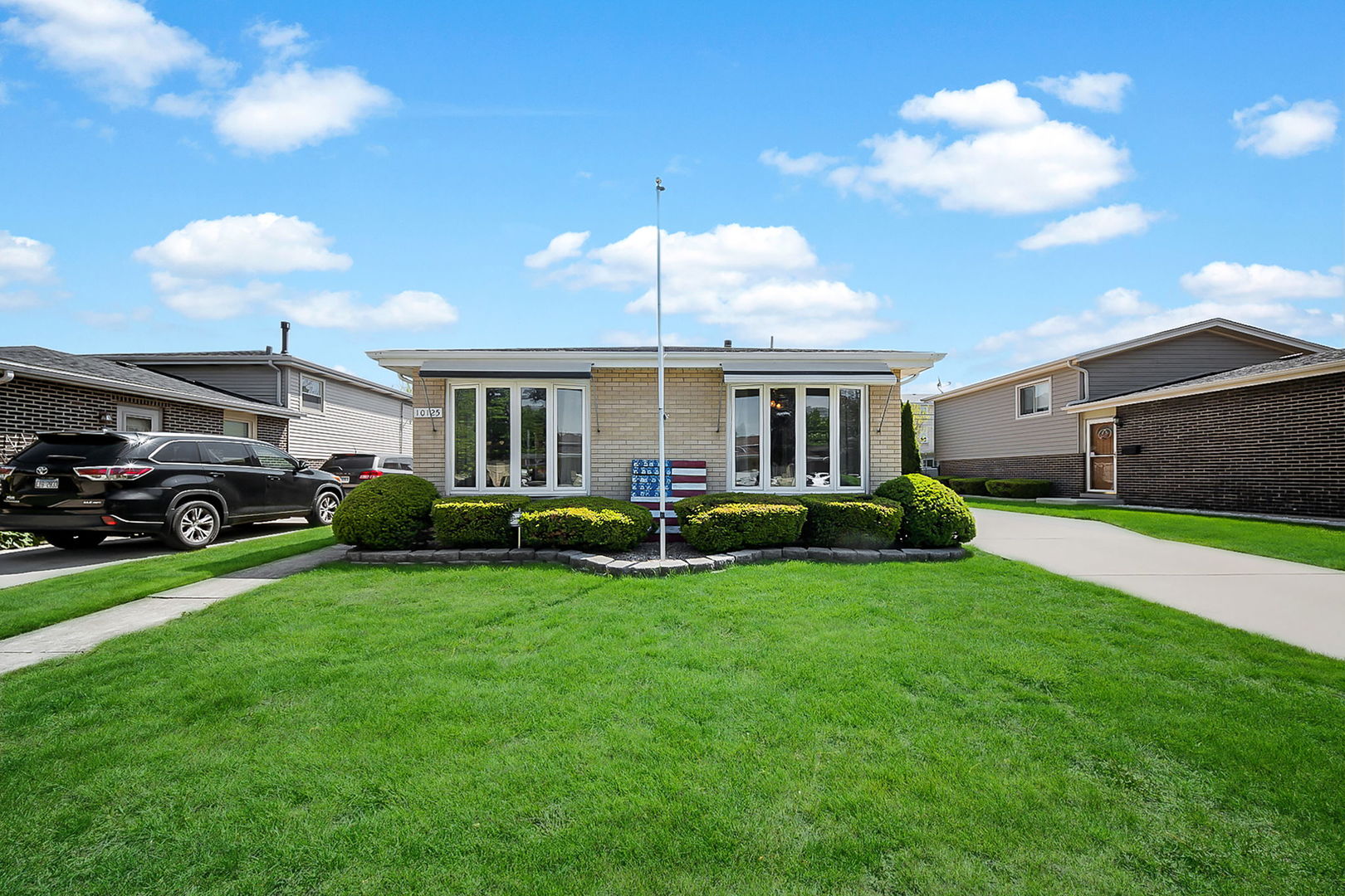 10125 Komensky Avenue