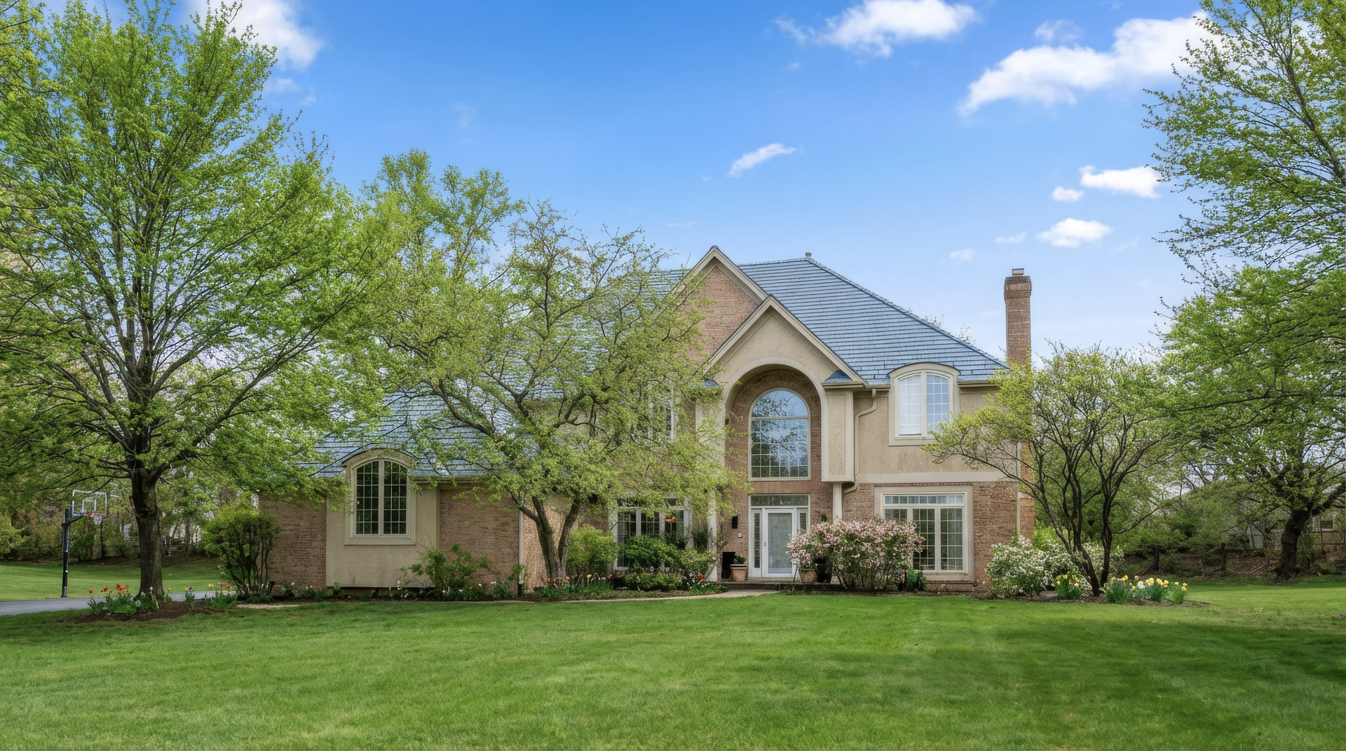 5152 BRIDLEWOOD Lane