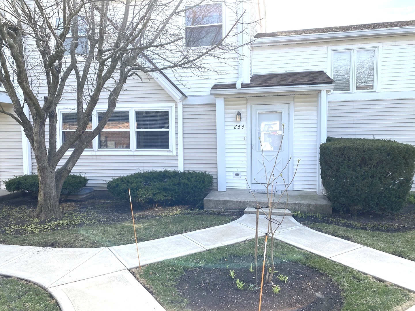 654 Inverrary Lane