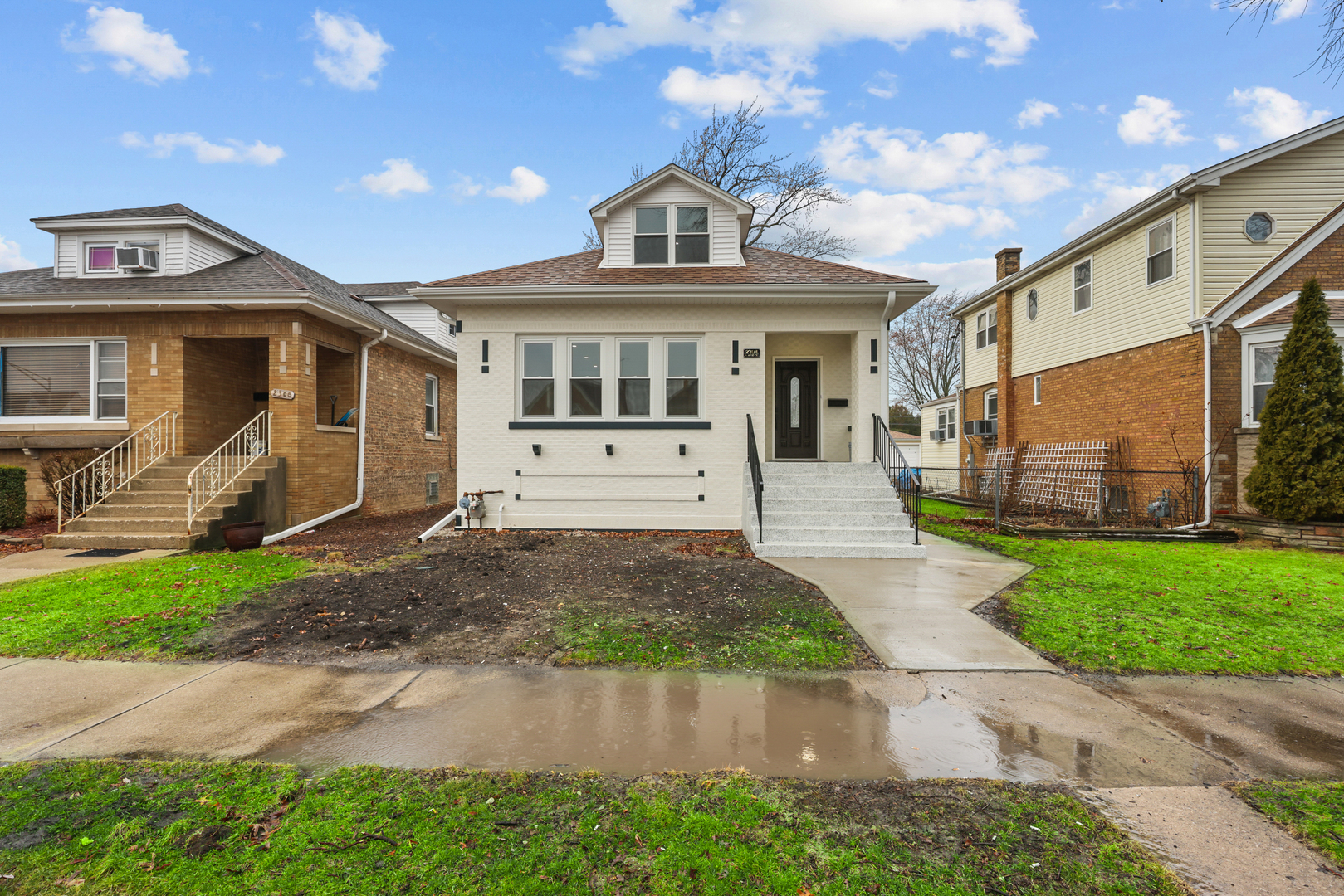 2304 76th Court