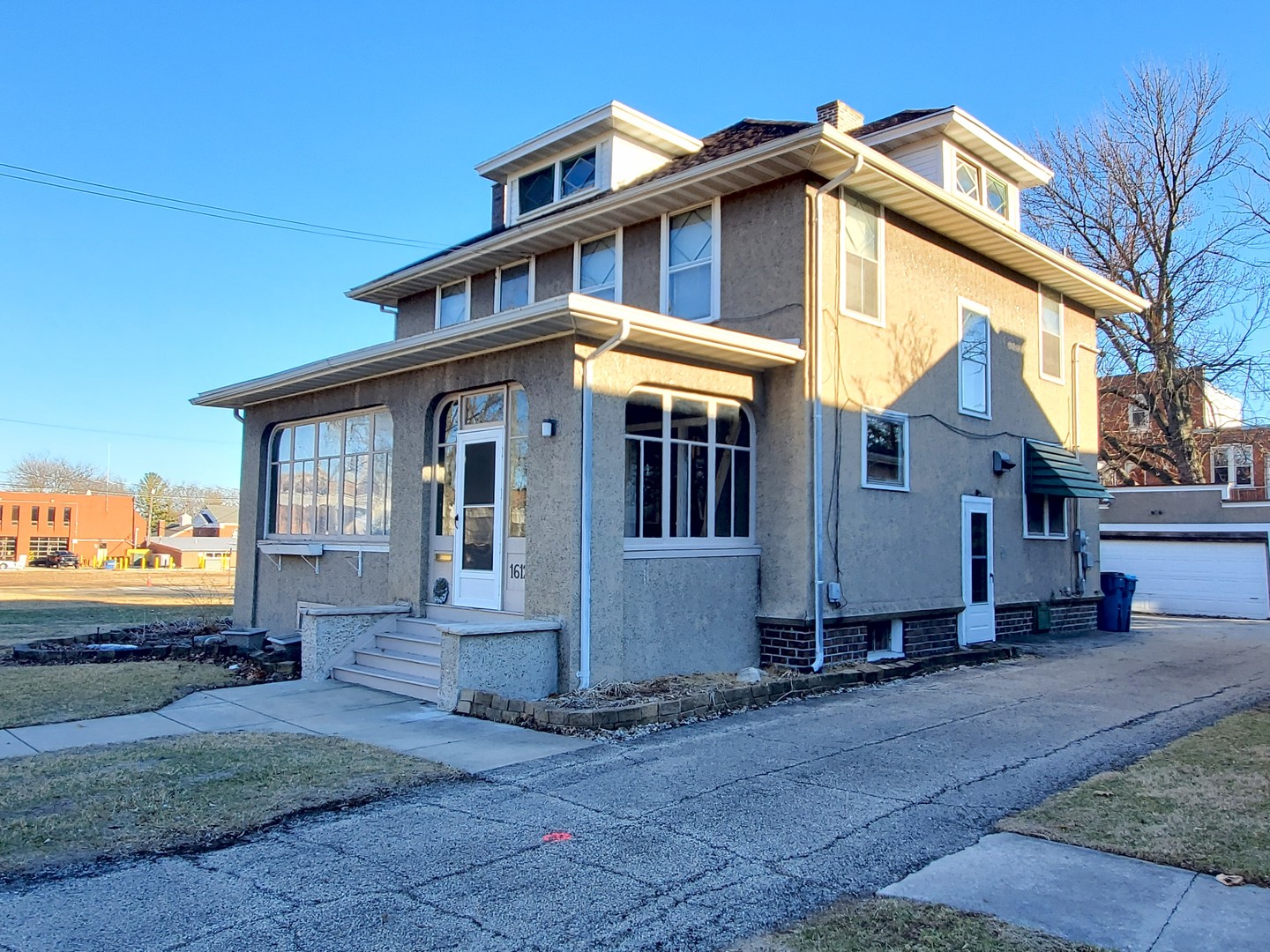 1612 5th Street