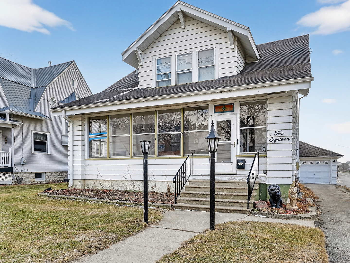 218 Lincoln Way