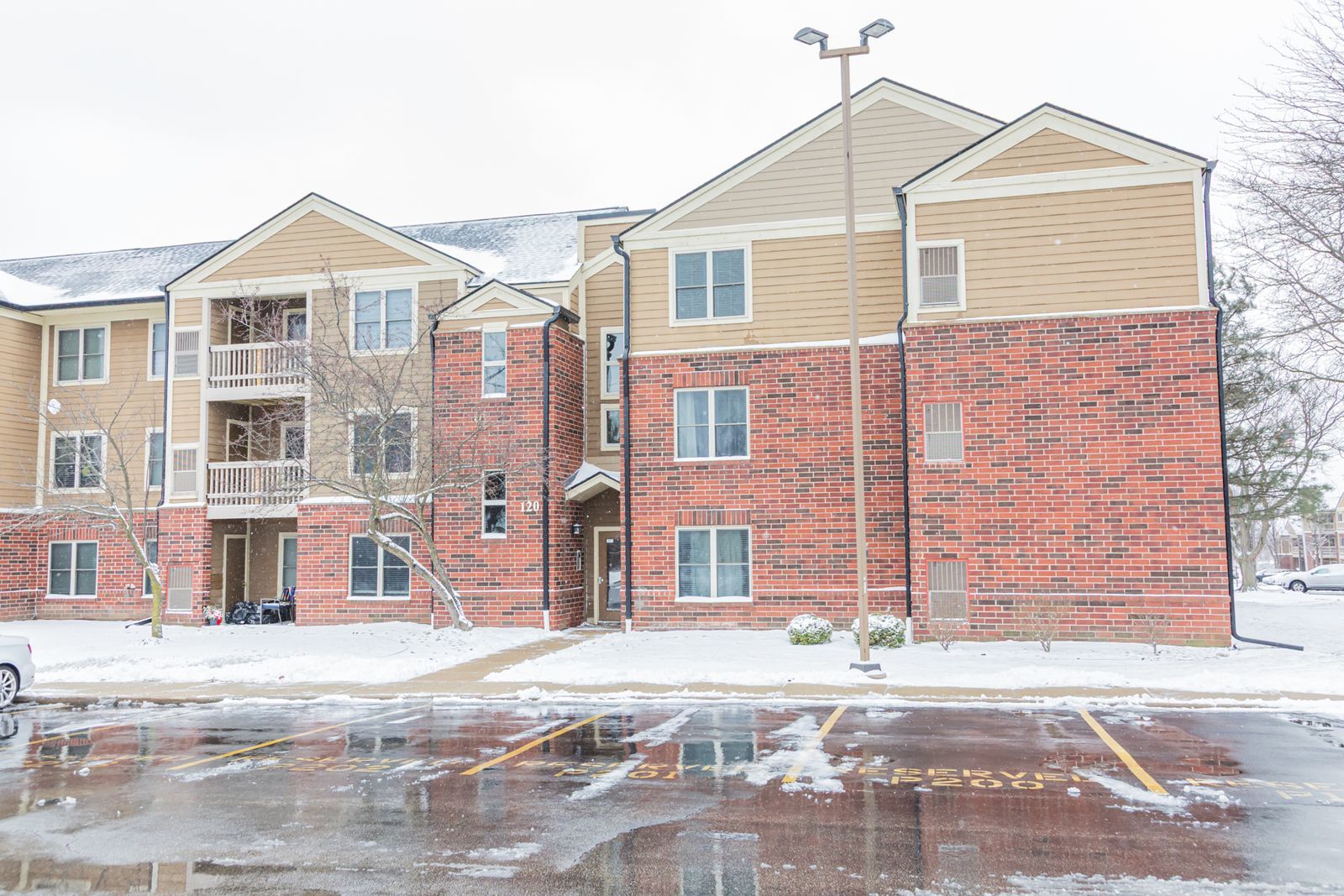 120 Glengarry Drive