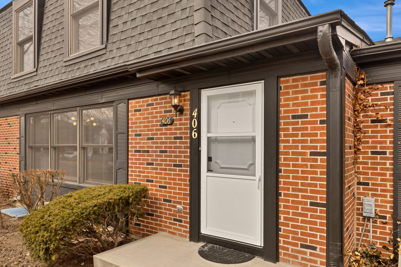 406 Inverrary Lane