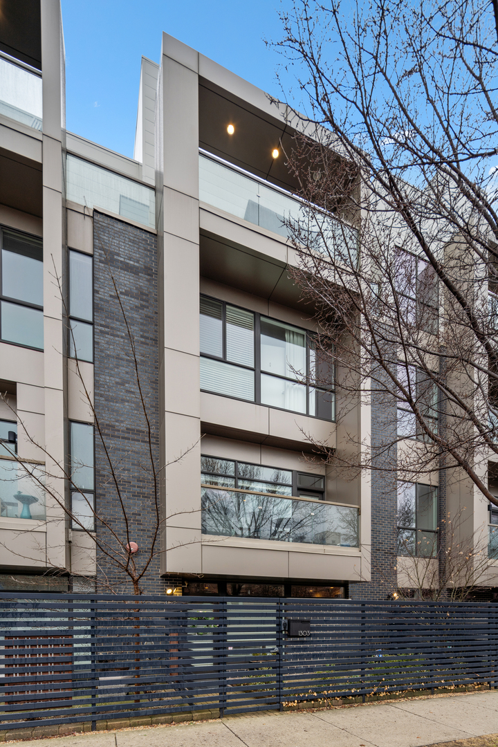 1303 Diversey Parkway