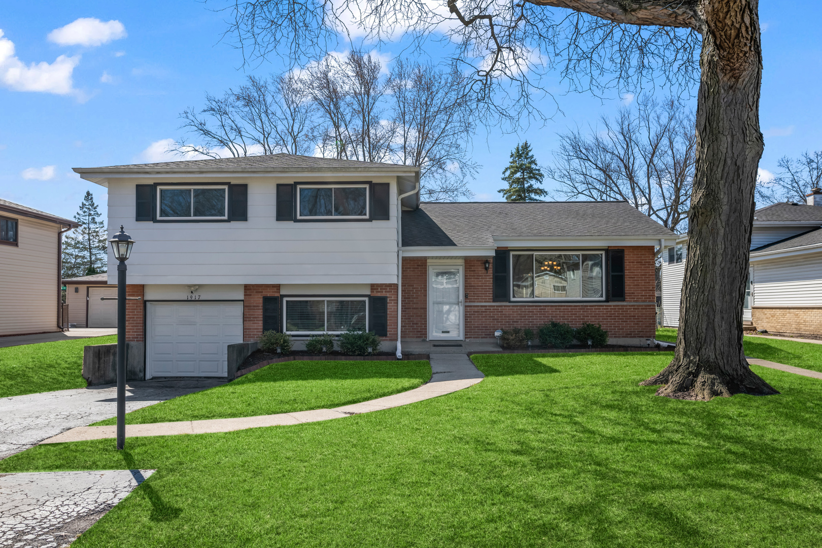1917 Pawnee Lane