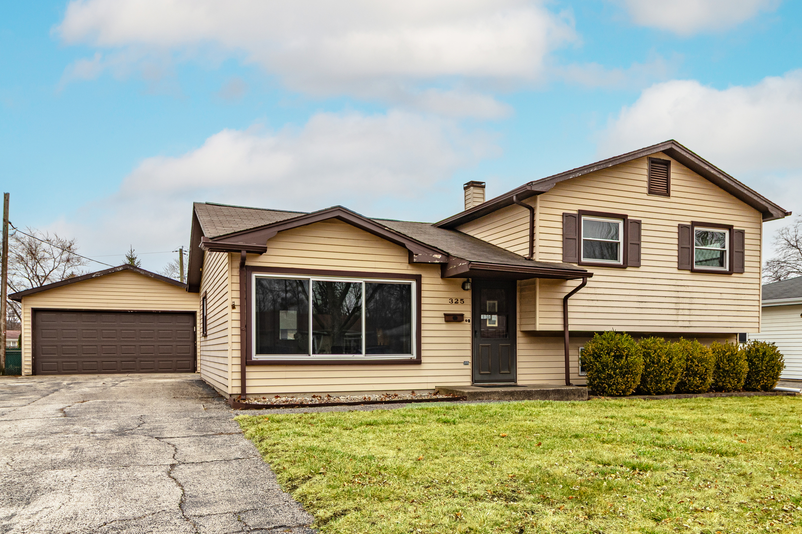 325 Emerald Avenue