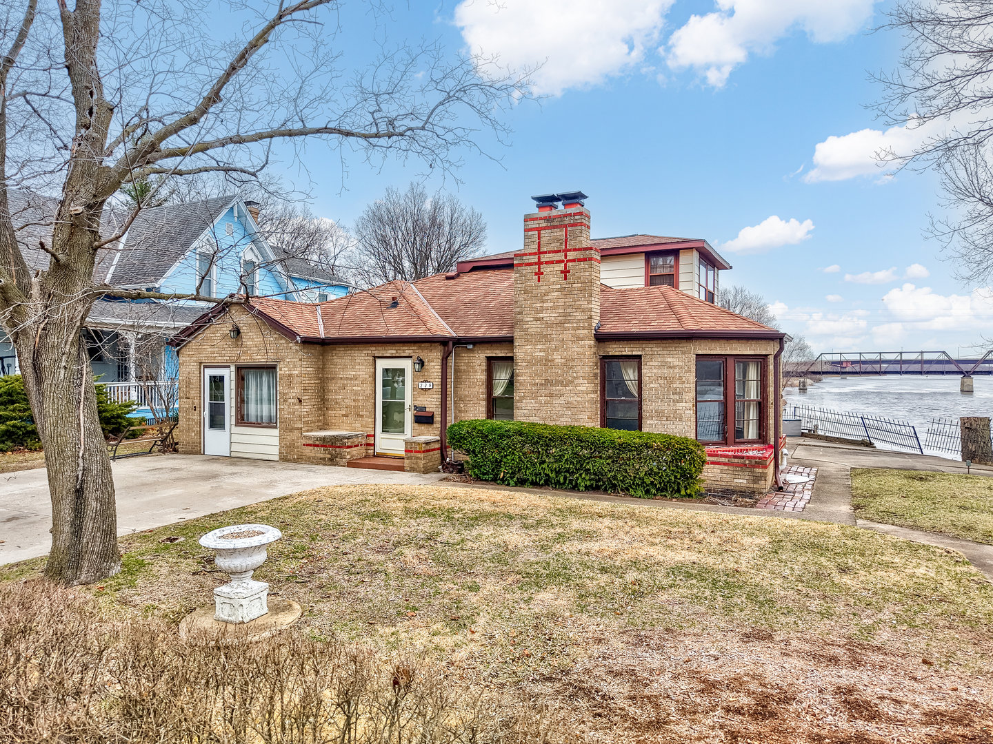 226 Clay Street