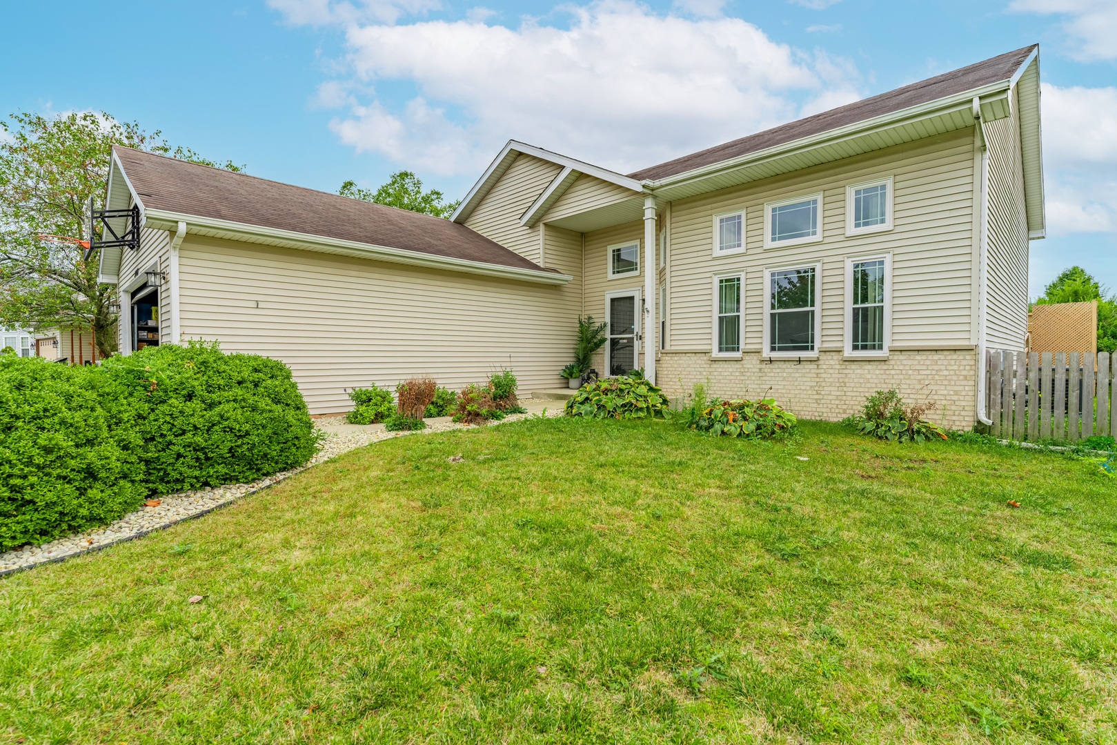 2008 Gray Hawk Court