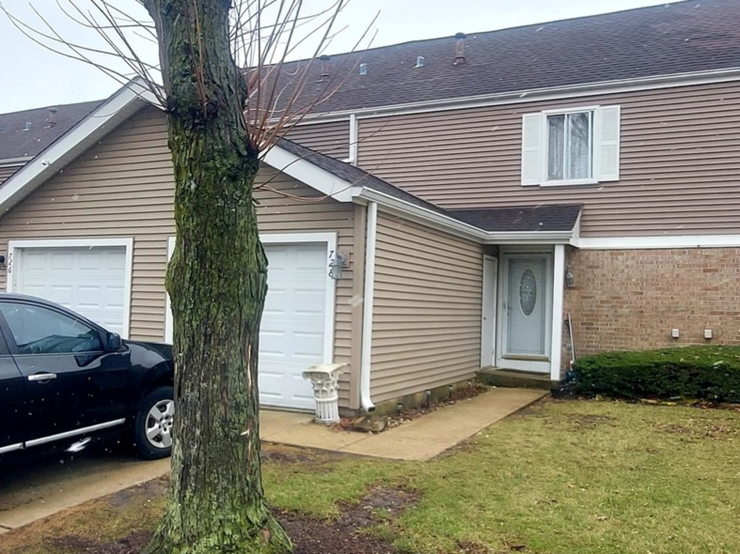 728 Haddam Way