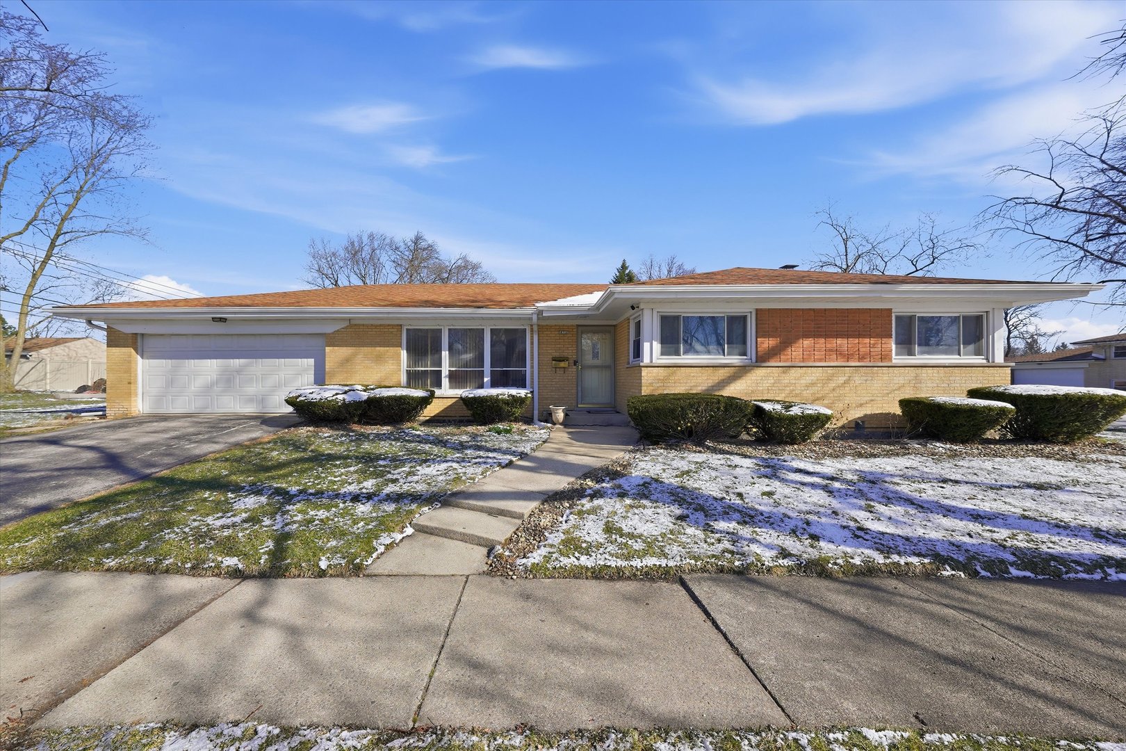 16712 Elm Street