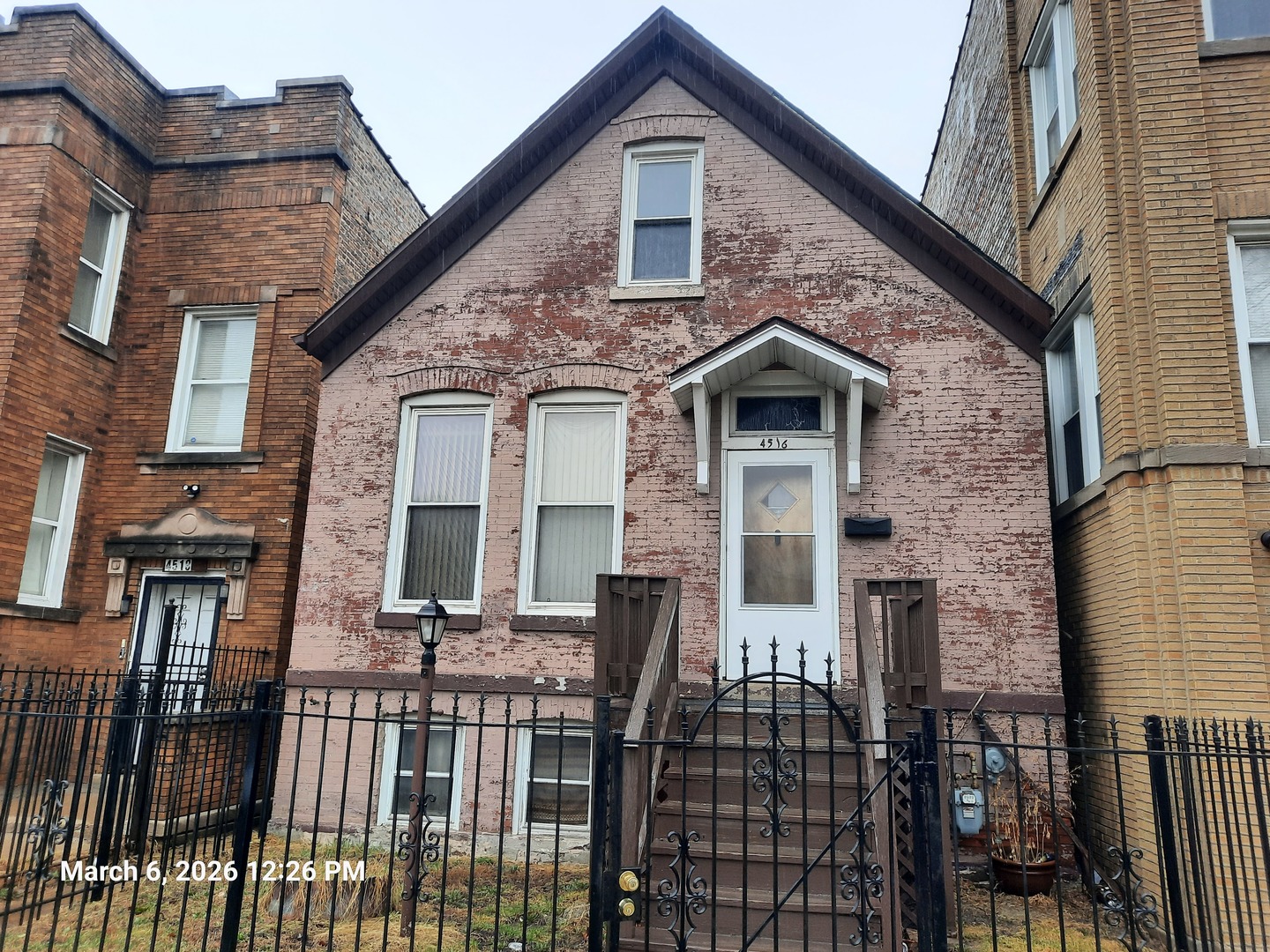 4516 Van Buren Street