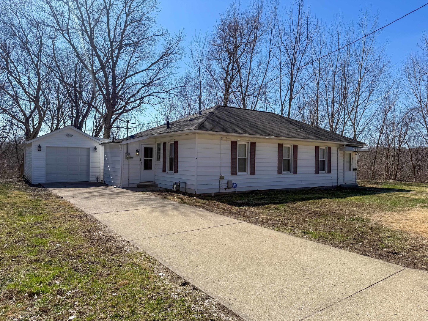 606 Douglas Avenue