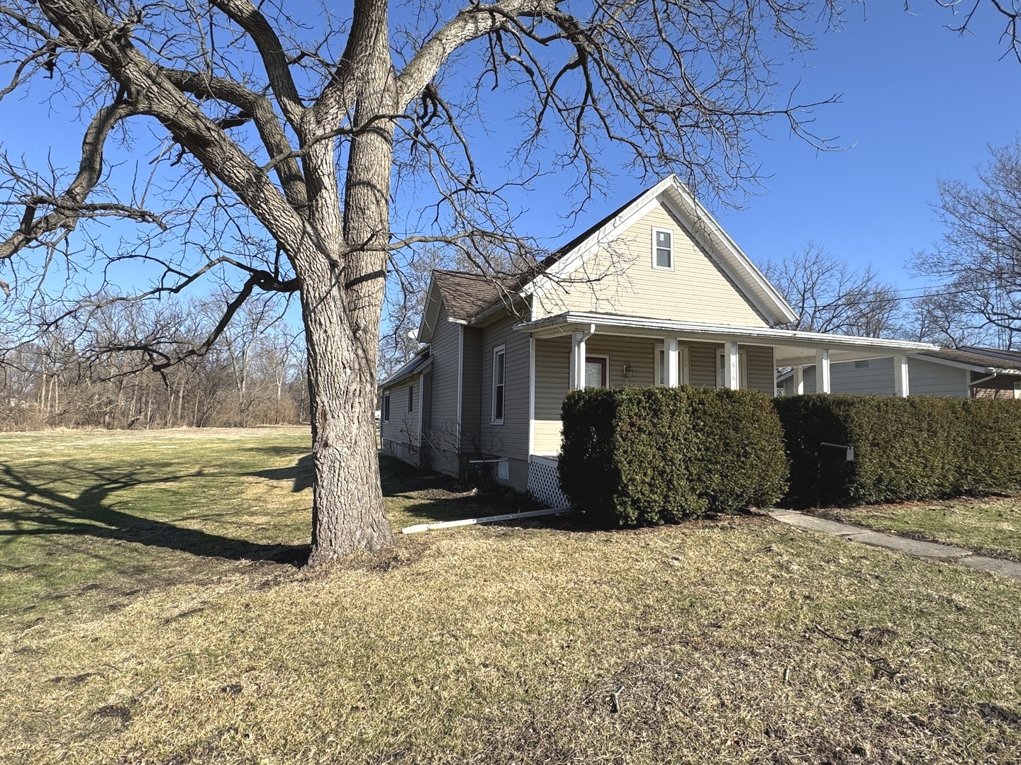 616 Main Street