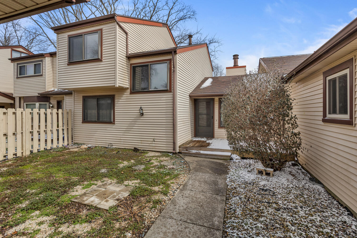 416 Spring Circle