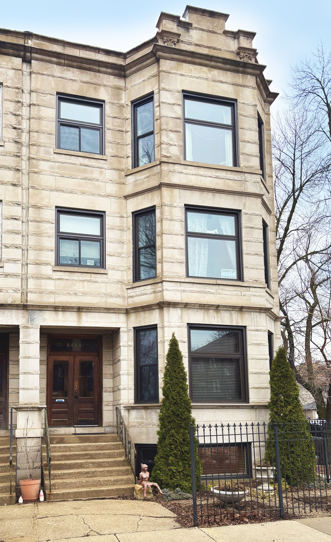 2454 Spaulding Avenue