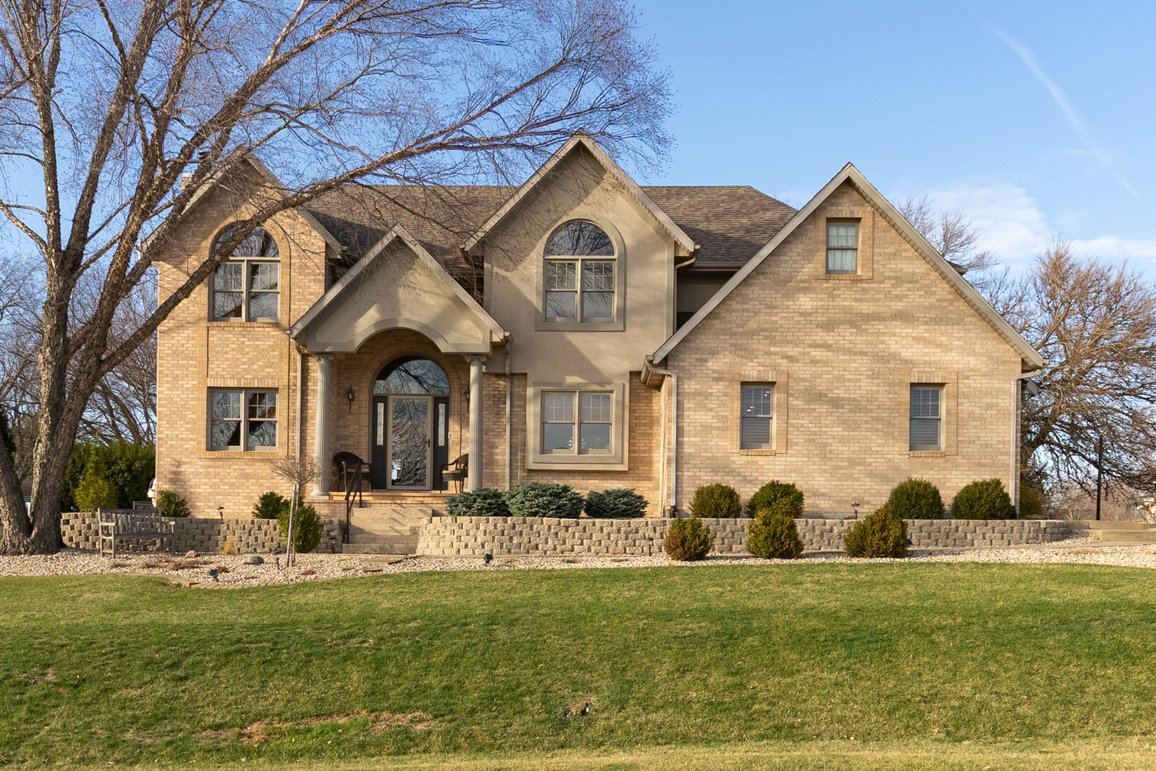 100 Willow Trail