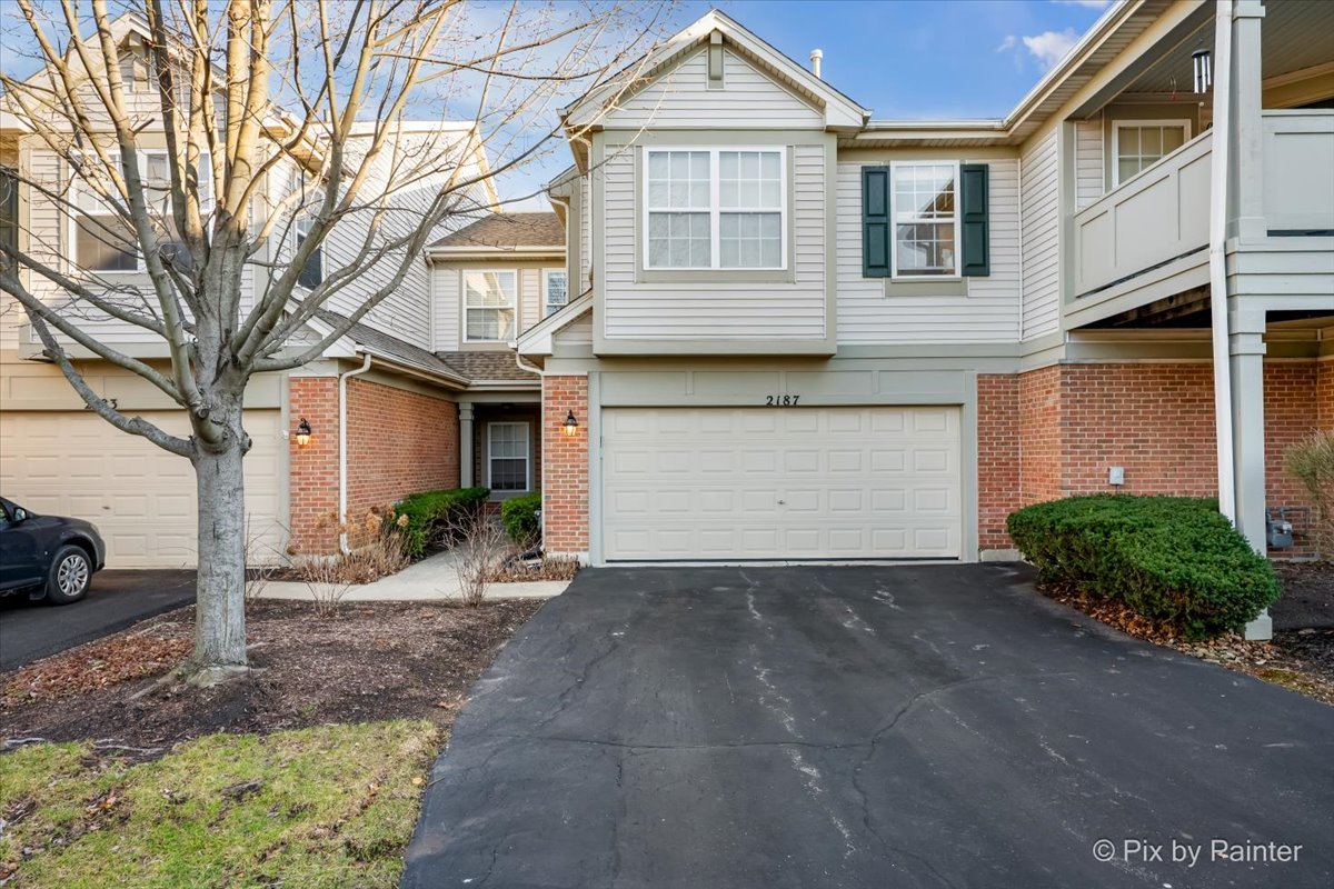 2187 Vanderbilt Drive