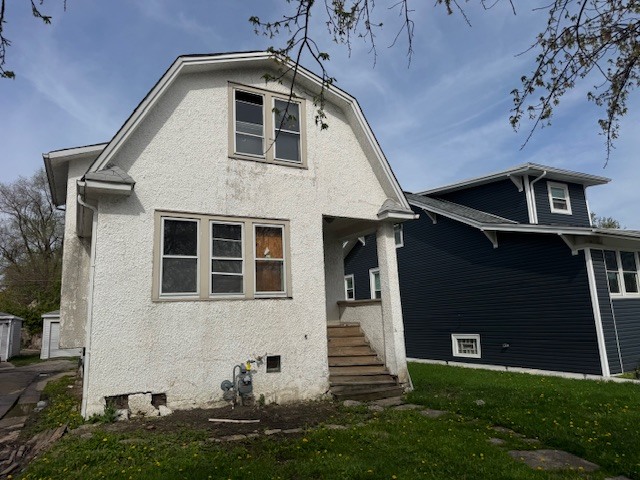 906 9th Avenue
