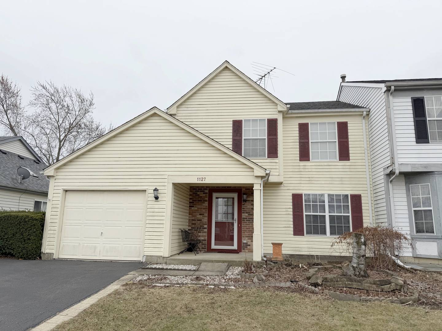 1127 Ashbrook Drive