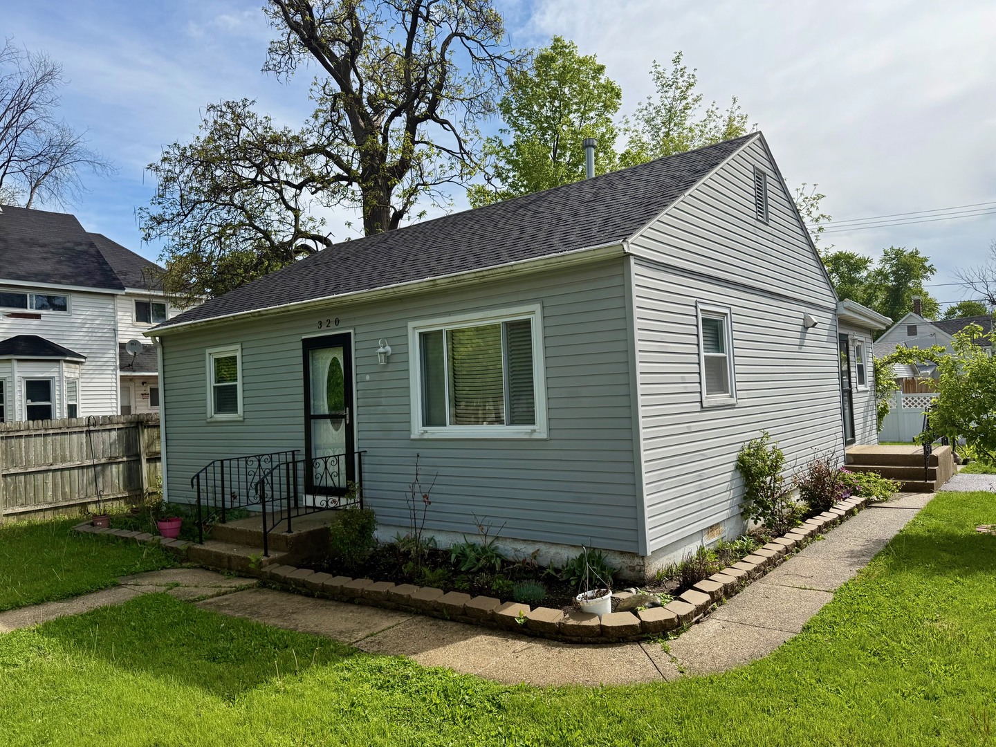 320 Raynor Avenue