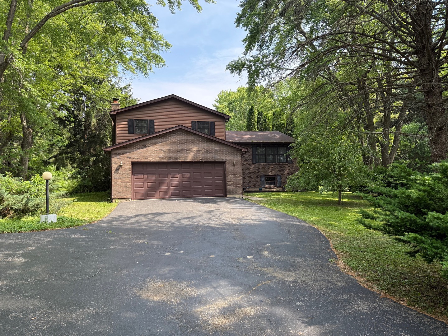 10916 Pheasant Lane