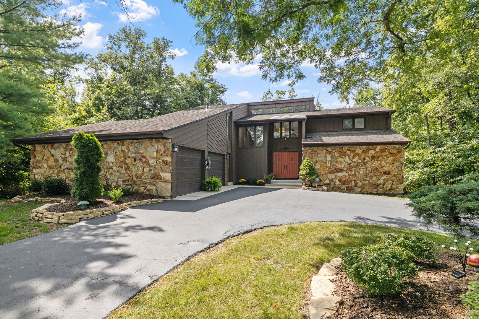1420 Pine Grove Lane