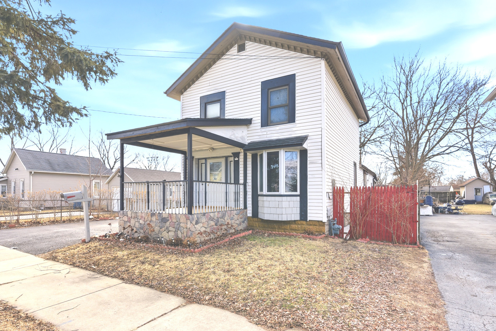 557 Binder Street