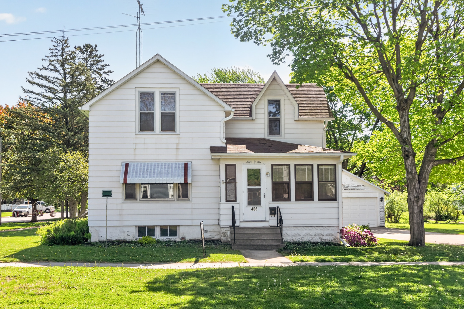 406 Locust Street