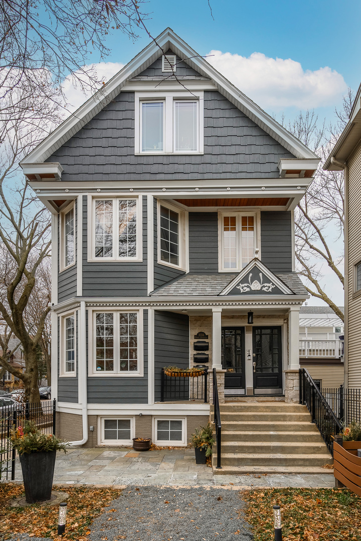 3034 Greenview Avenue
