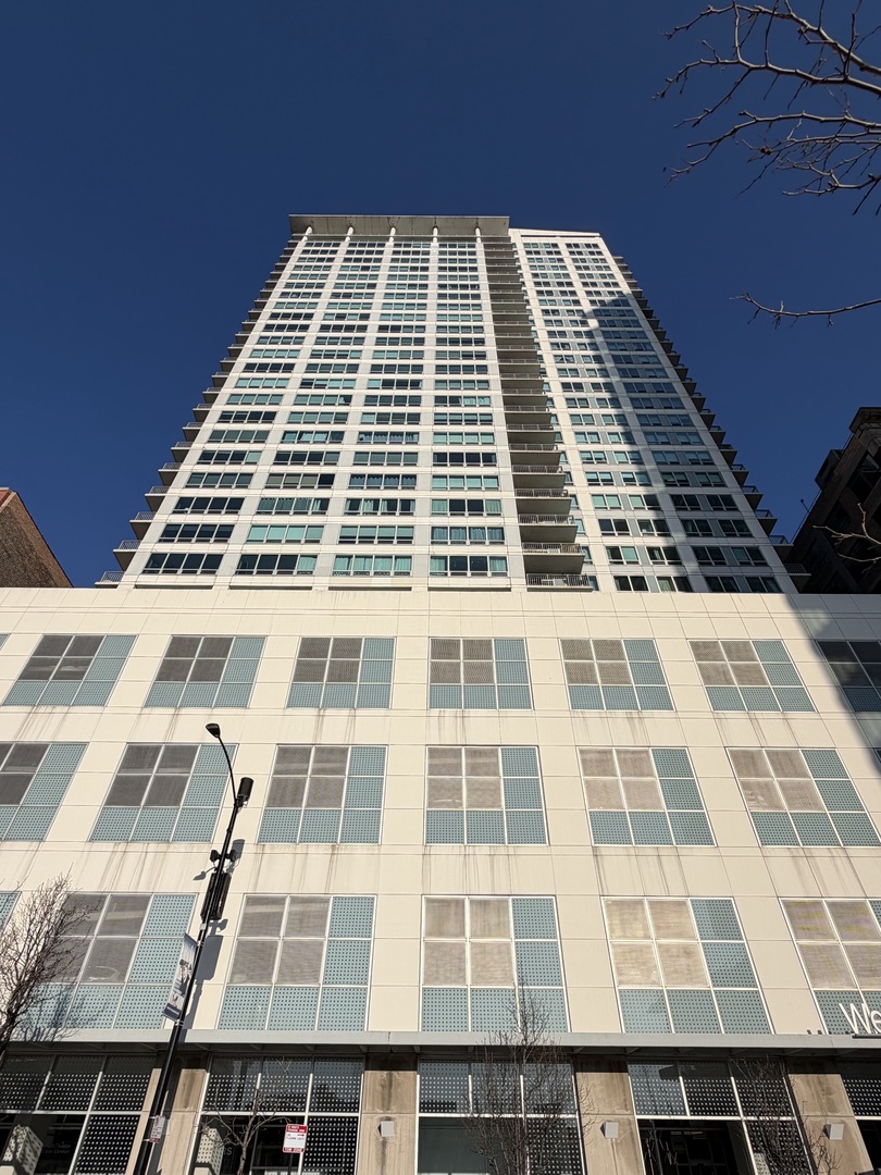 701 Wells Street