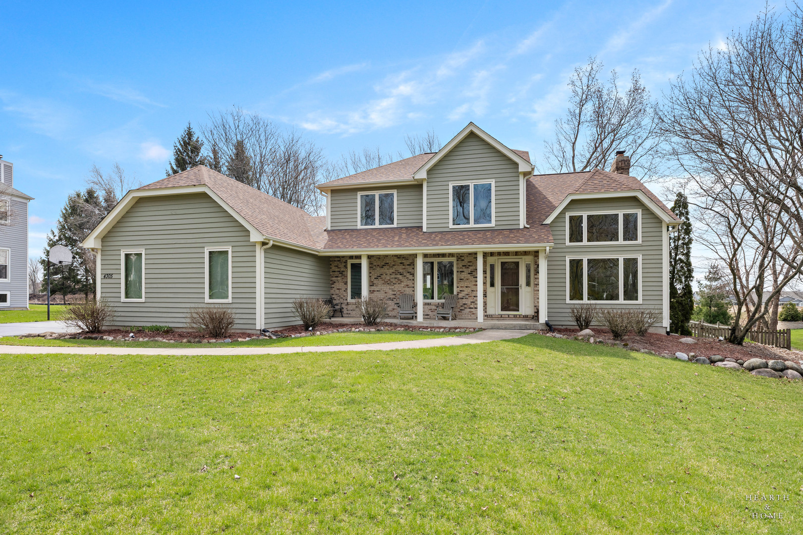 4305 Fairfax Drive